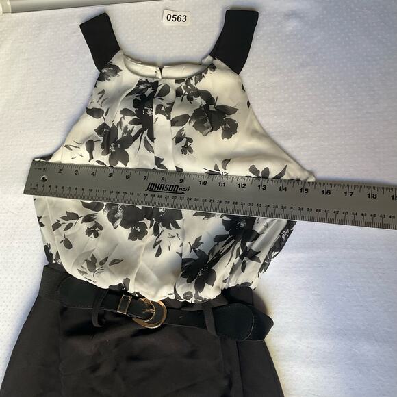 Women’s Sleeveless Formal Dress, size XS, Black & White, Pencil Skirt Shape - Picture 2 of 5